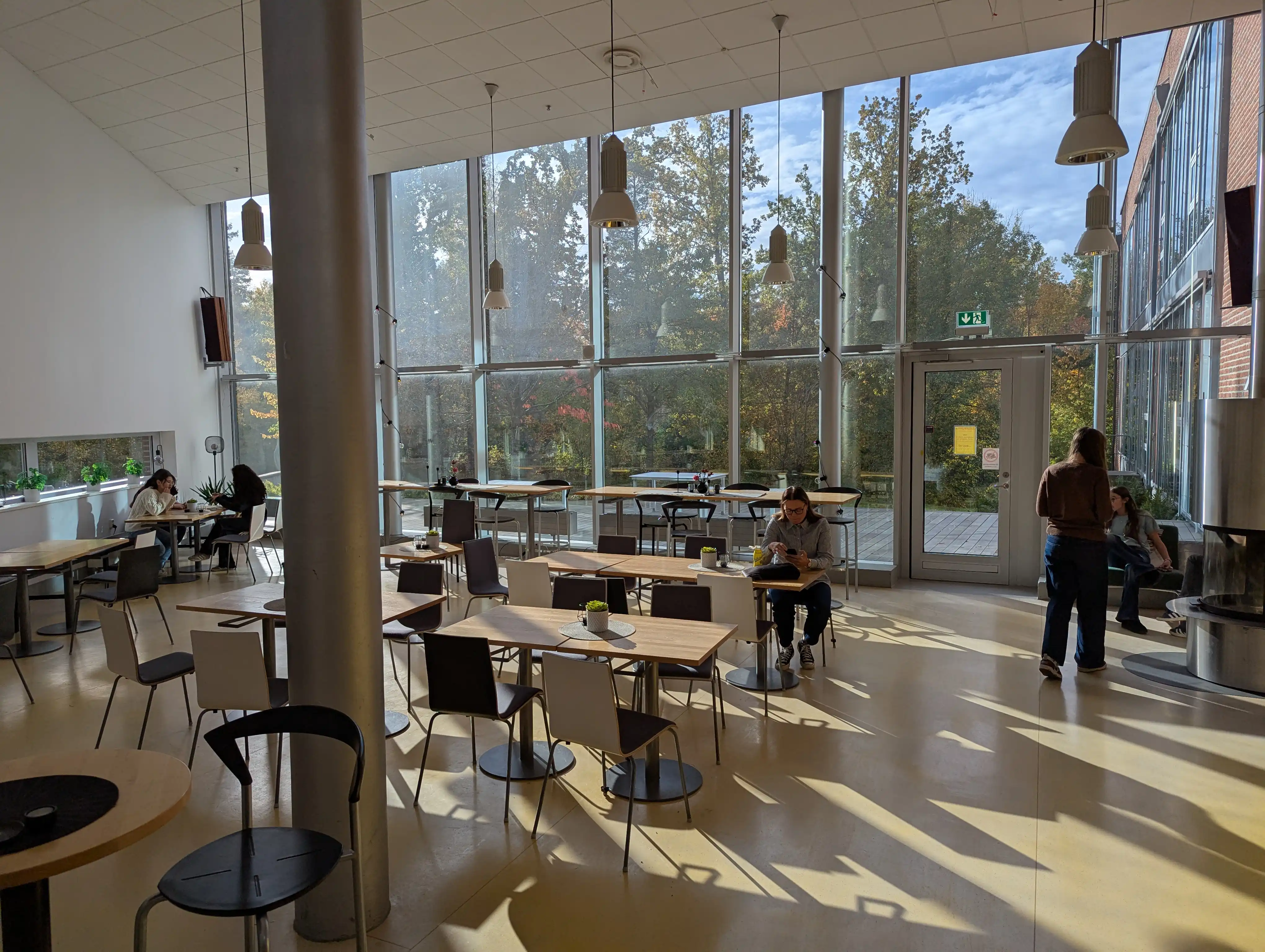 Bild på östra gymnasiets kafeteria